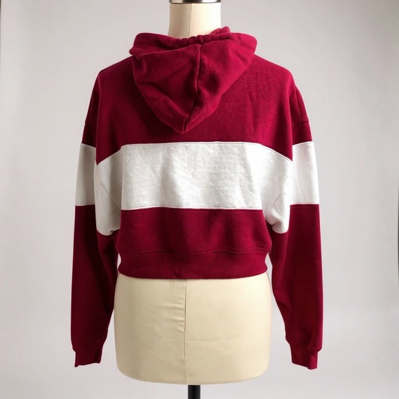 233 PINK Victoria's Secret |EUC Women's Red and White Cropped Hoodie (size XS/S) - Picture 3 of 15